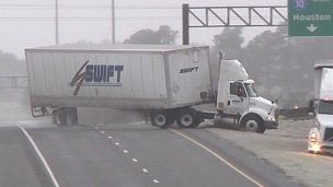 Tractor trailer wreck and freezing rain crashes in Texas